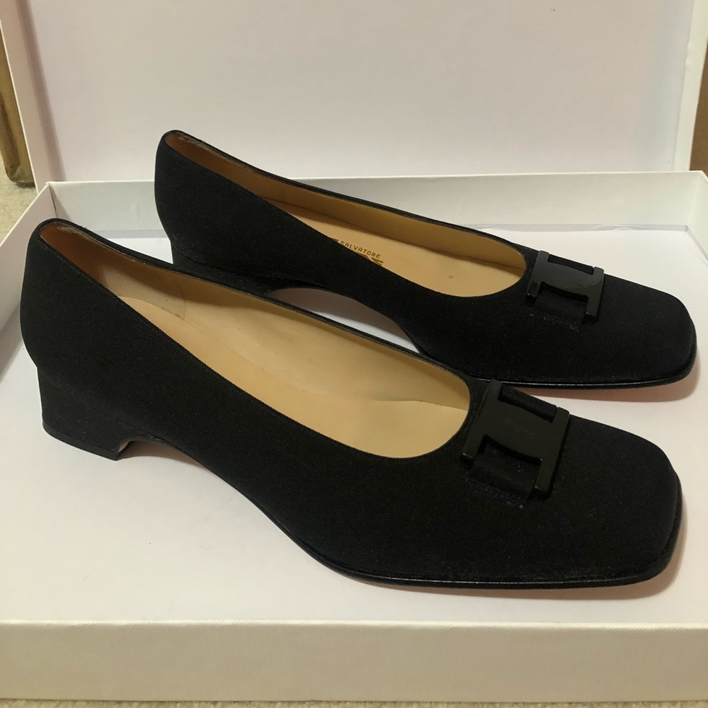 Salvatore Ferragamo Black Pumps